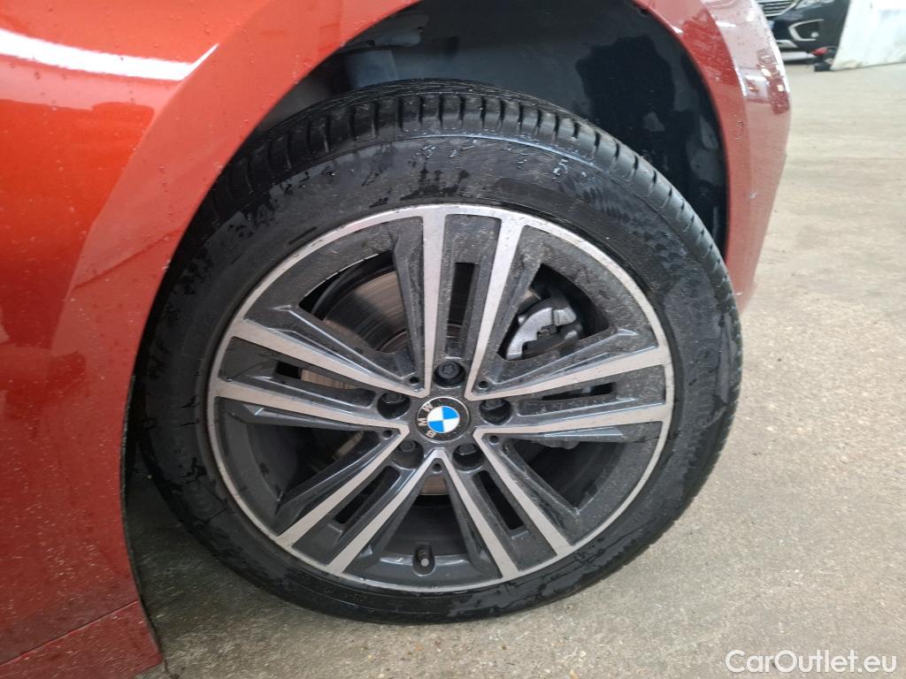  Bmw  Serie 1 BMW Série 1 / 2019 / 5P / Berline 1.5 116D DKG7 Business Design (Ex 668K) #22