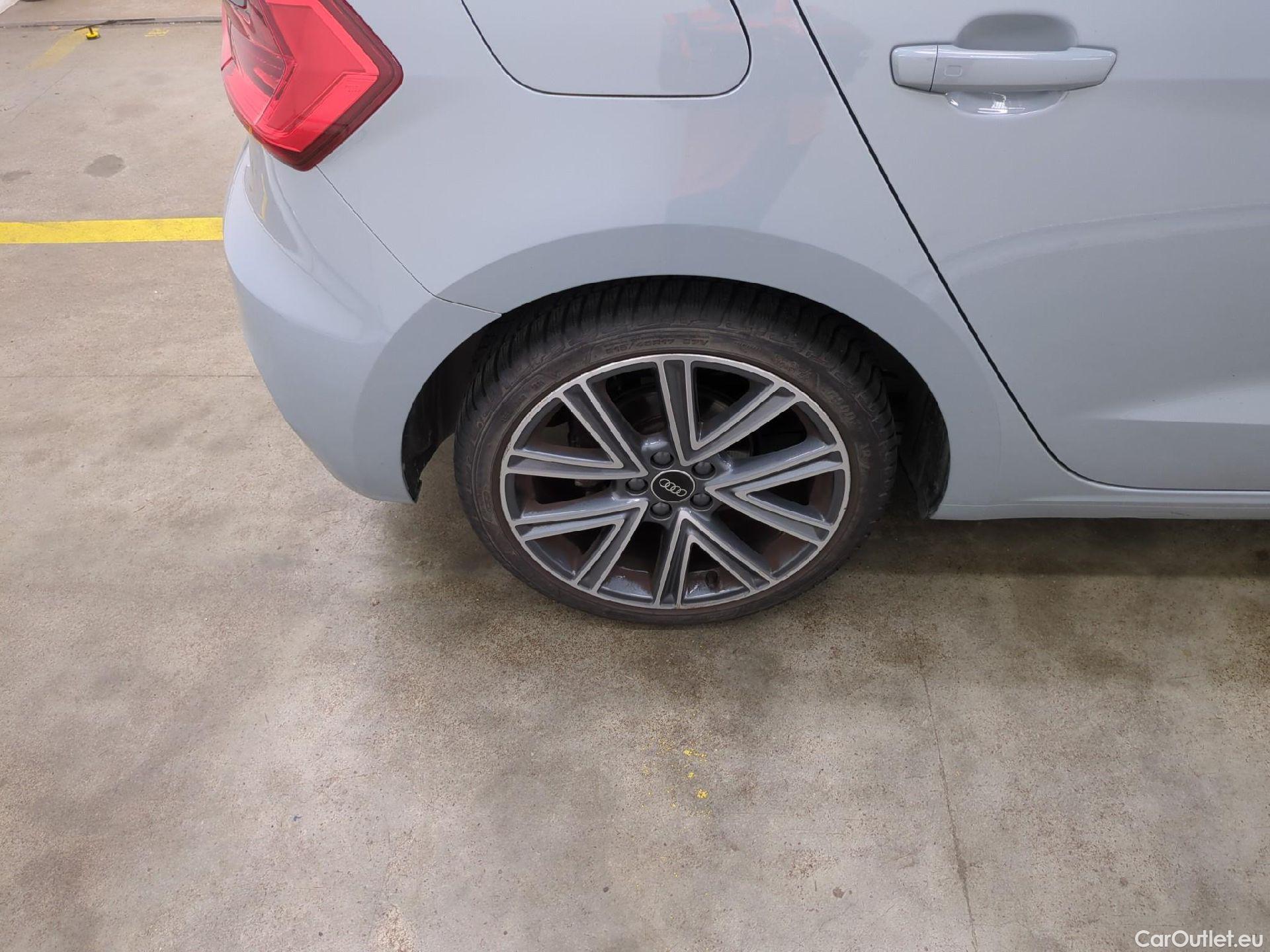  Audi  A1 Sportback AUDI  / 2018 / 5P / Berline 1.0 TFSI 110 S tronic 7 Advanced 2(SL) #6