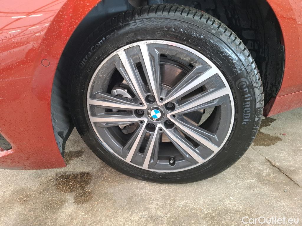  Bmw  Serie 1 BMW Série 1 / 2019 / 5P / Berline 1.5 116D DKG7 Business Design (Ex 668K) #18