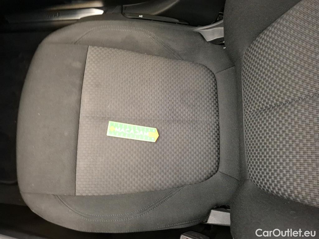  Bmw  Serie 1 BMW Série 1 / 2019 / 5P / Berline 116i Business Design #44