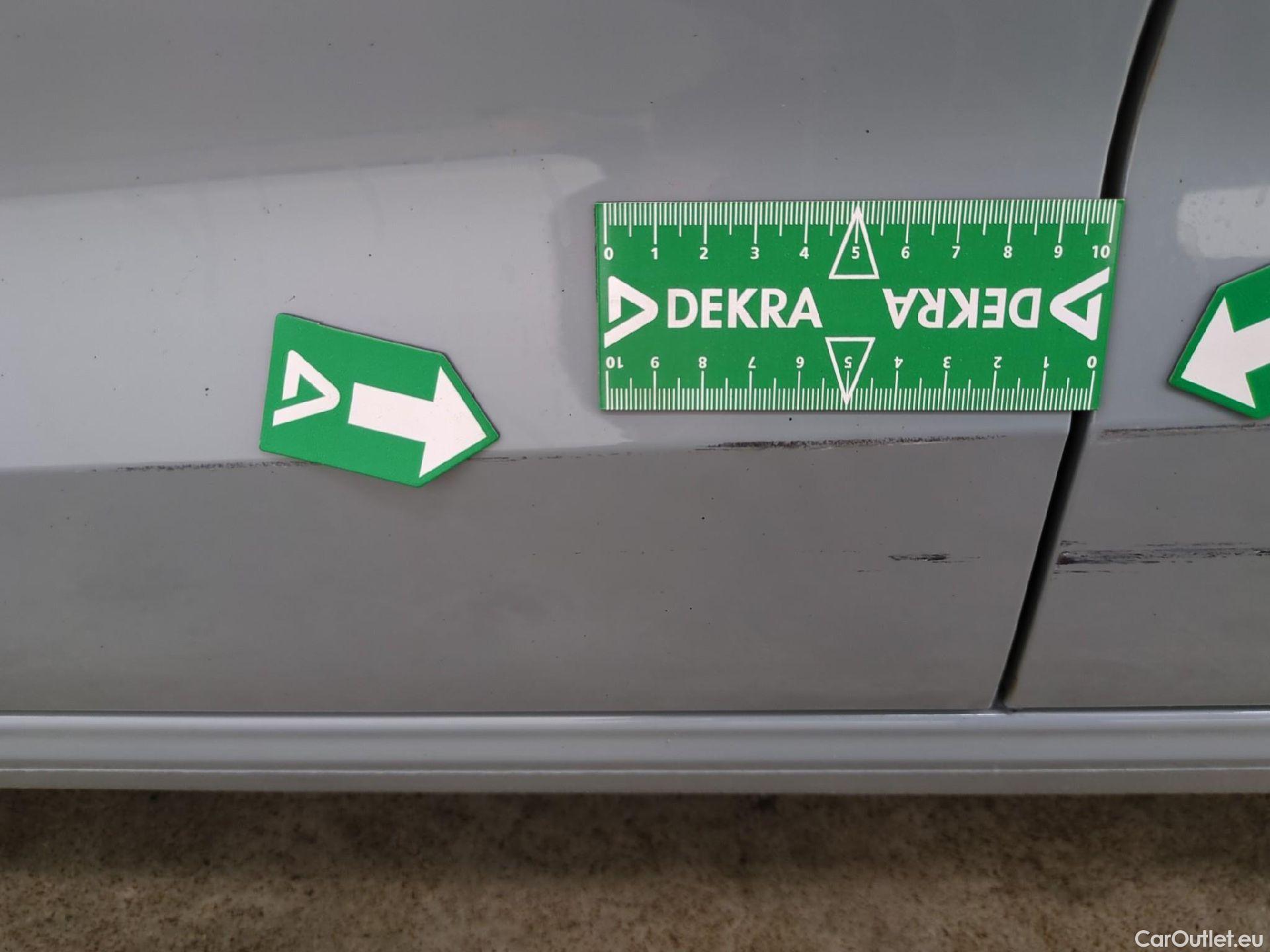  Audi  A1 Sportback AUDI  / 2018 / 5P / Berline 1.0 TFSI 110 S tronic 7 Advanced 2(SL) #17