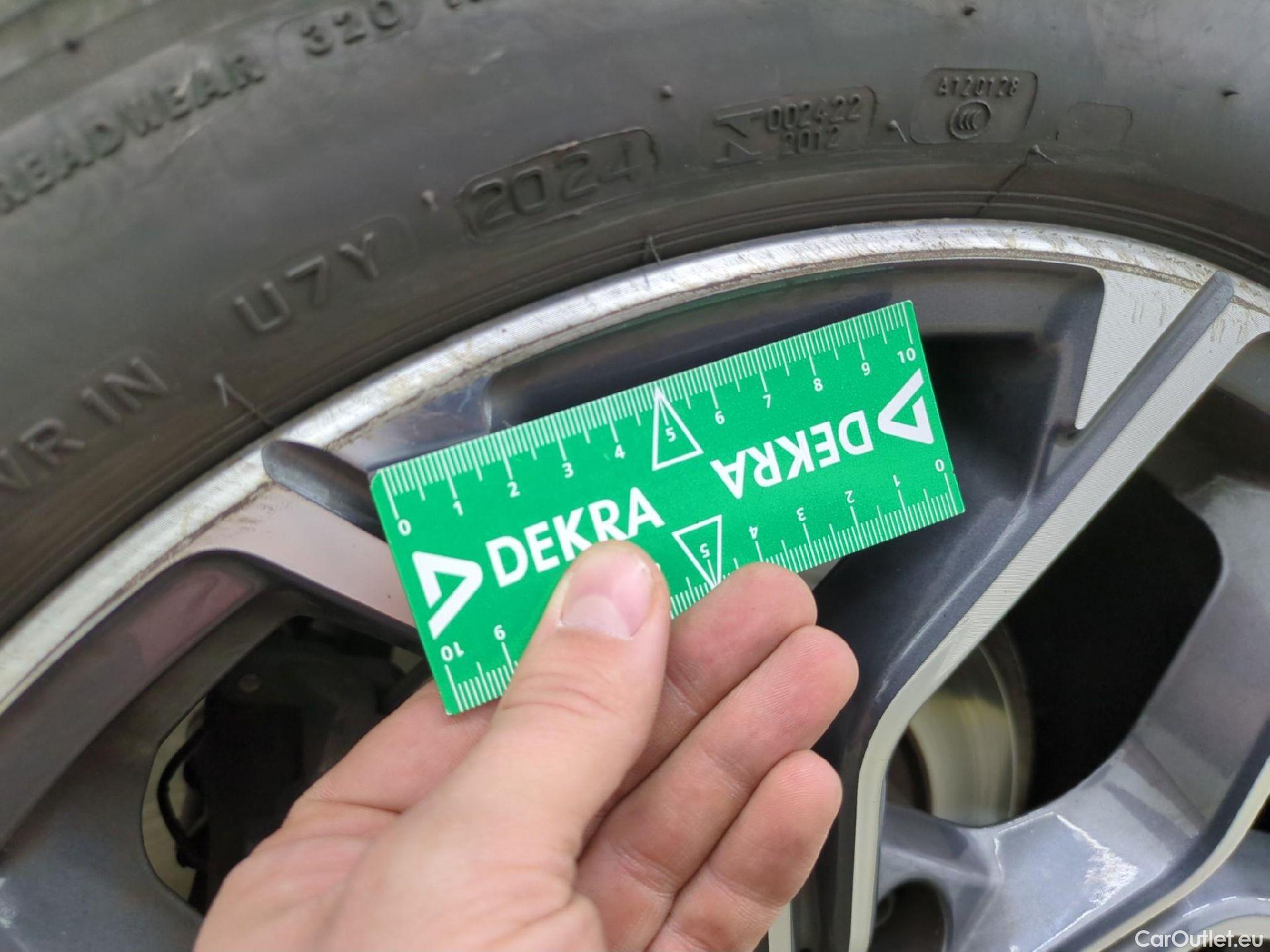  Bmw  X1 Série  sDrive 18 i xLine 1.5 135CV BVA7 E6d #25