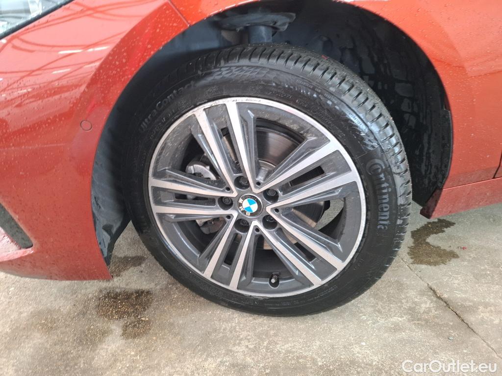  Bmw  Serie 1 BMW Série 1 / 2019 / 5P / Berline 1.5 116D DKG7 Business Design (Ex 668K) #17