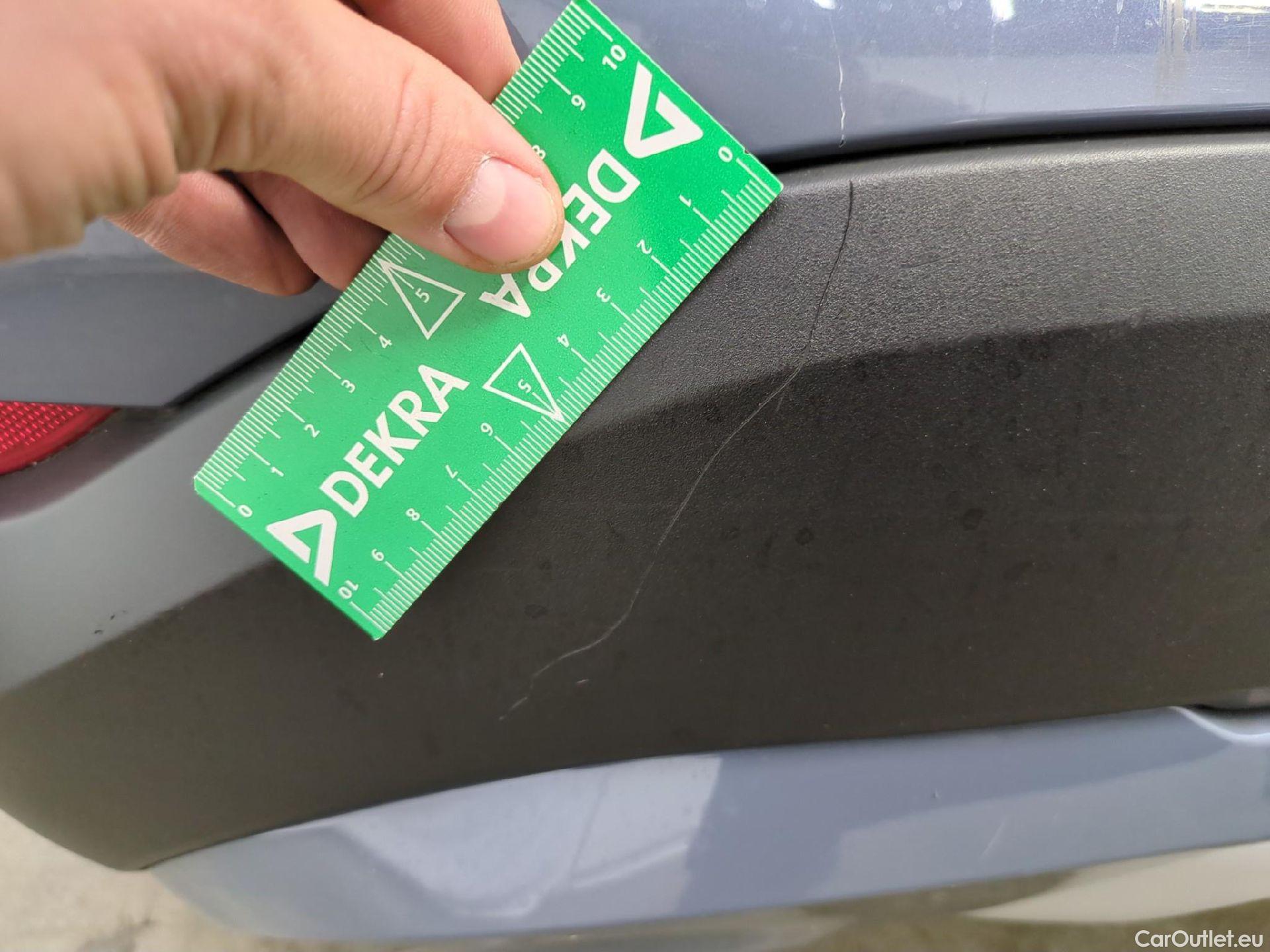  Bmw  X1 Série  sDrive 18 i xLine 1.5 135CV BVA7 E6d #47