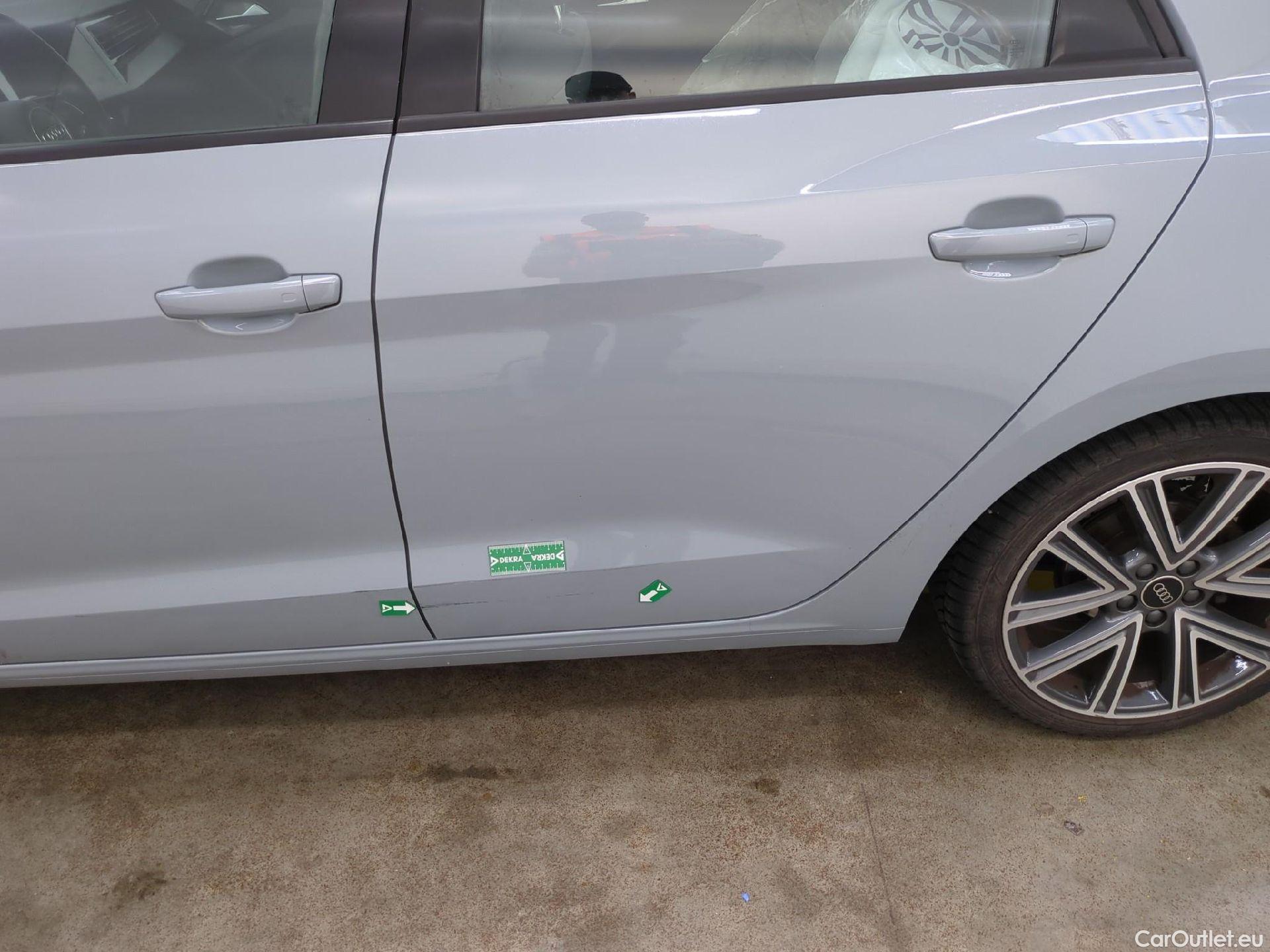  Audi  A1 Sportback AUDI  / 2018 / 5P / Berline 1.0 TFSI 110 S tronic 7 Advanced 2(SL) #18