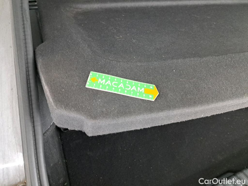  Bmw  Serie 1 Série 1 Berline 120 i Edition Sport 2.0 180CV BVA7 E6d #52