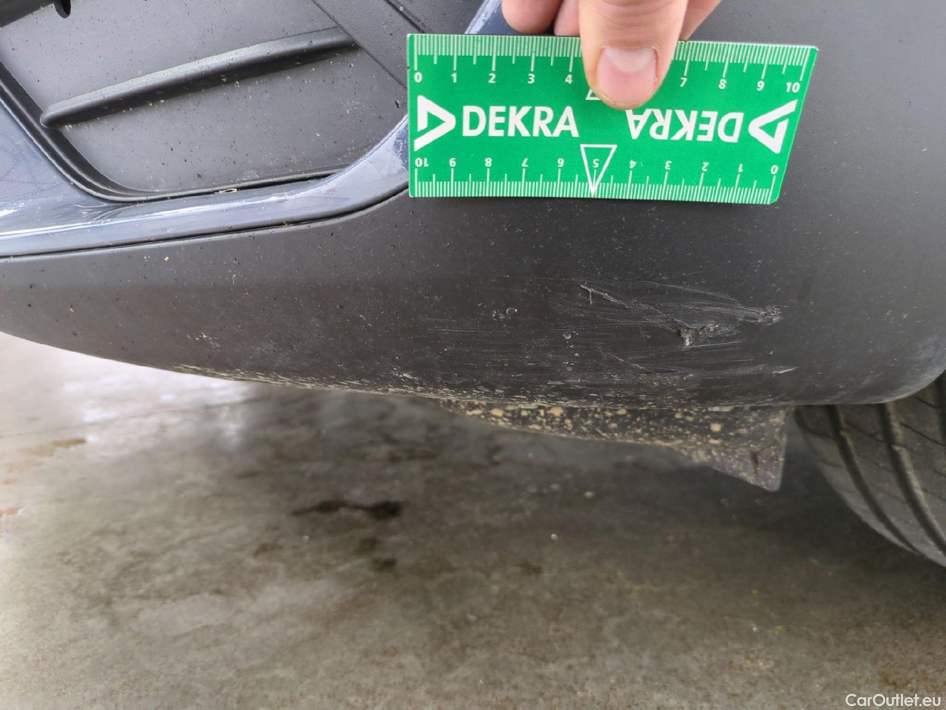  Bmw  X1 Série  sDrive 18 i xLine 1.5 135CV BVA7 E6d #37