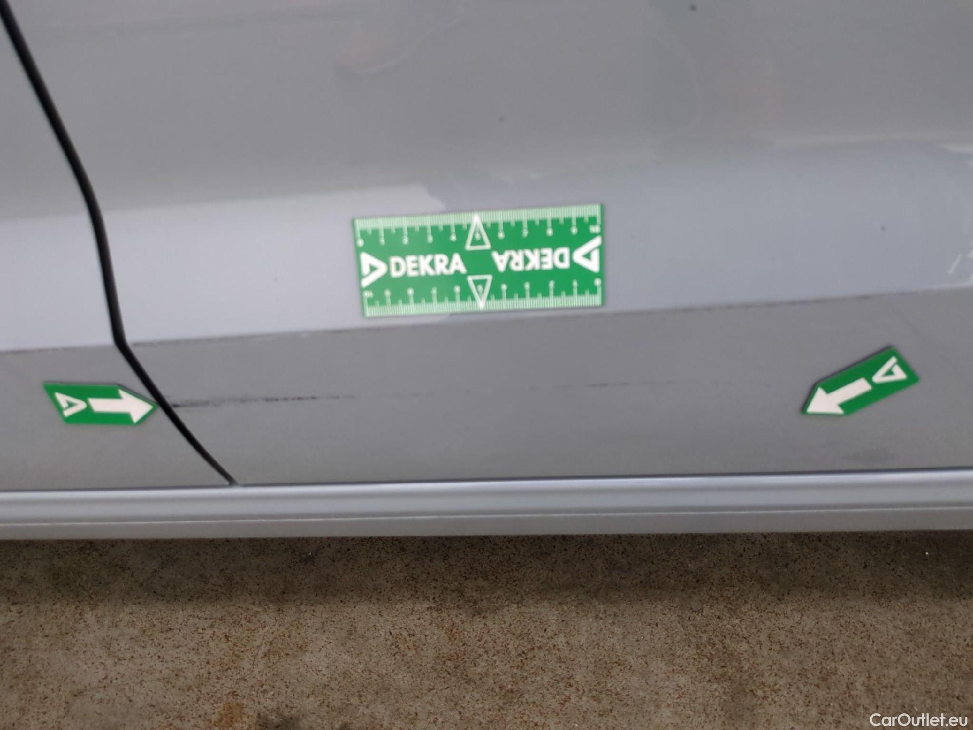  Audi  A1 Sportback AUDI  / 2018 / 5P / Berline 1.0 TFSI 110 S tronic 7 Advanced 2(SL) #19