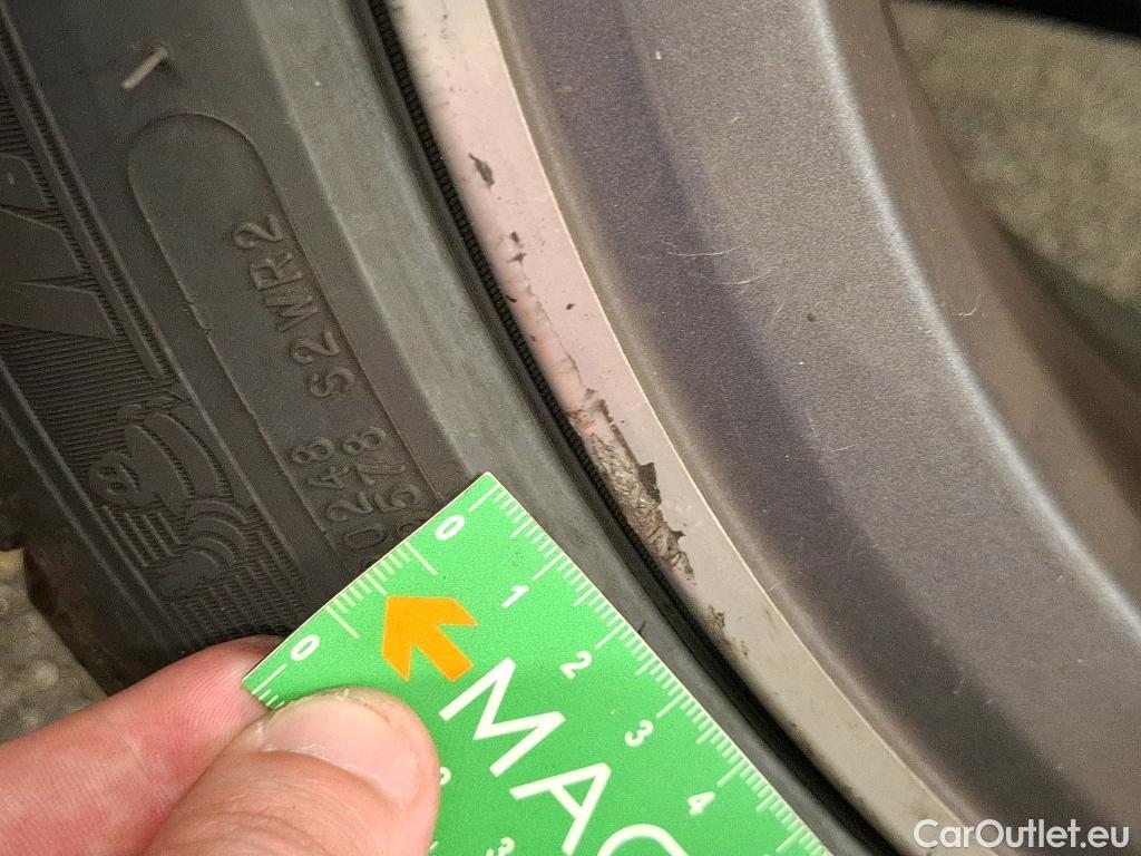  Bmw  Serie 1 BMW Série 1 / 2019 / 5P / Berline 116i Business Design #41