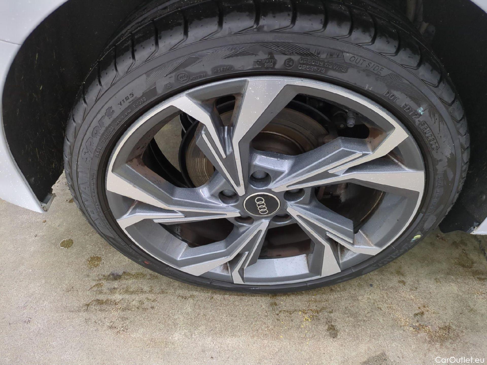  Audi  A3 AUDI  Sportback / 2020 / 5P / Berline 35 TFSI 150 MHEV S Tronic S Line #6