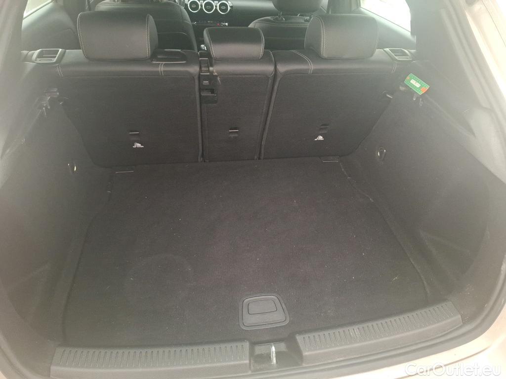  Mercedes  A-Klasse MERCEDES-BENZ Classe A Compact / 2018 / 5P / Berline A 180 d Business Line #1