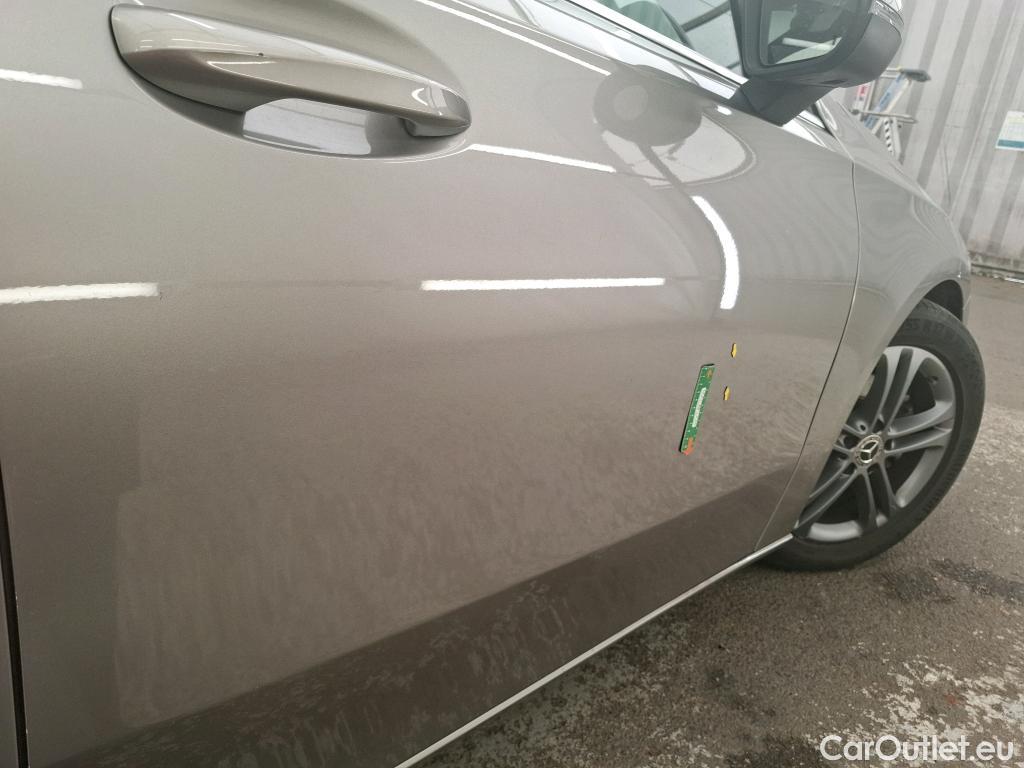  Mercedes  A-Klasse MERCEDES-BENZ Classe A Compact / 2018 / 5P / Berline A 180 d Business Line #35