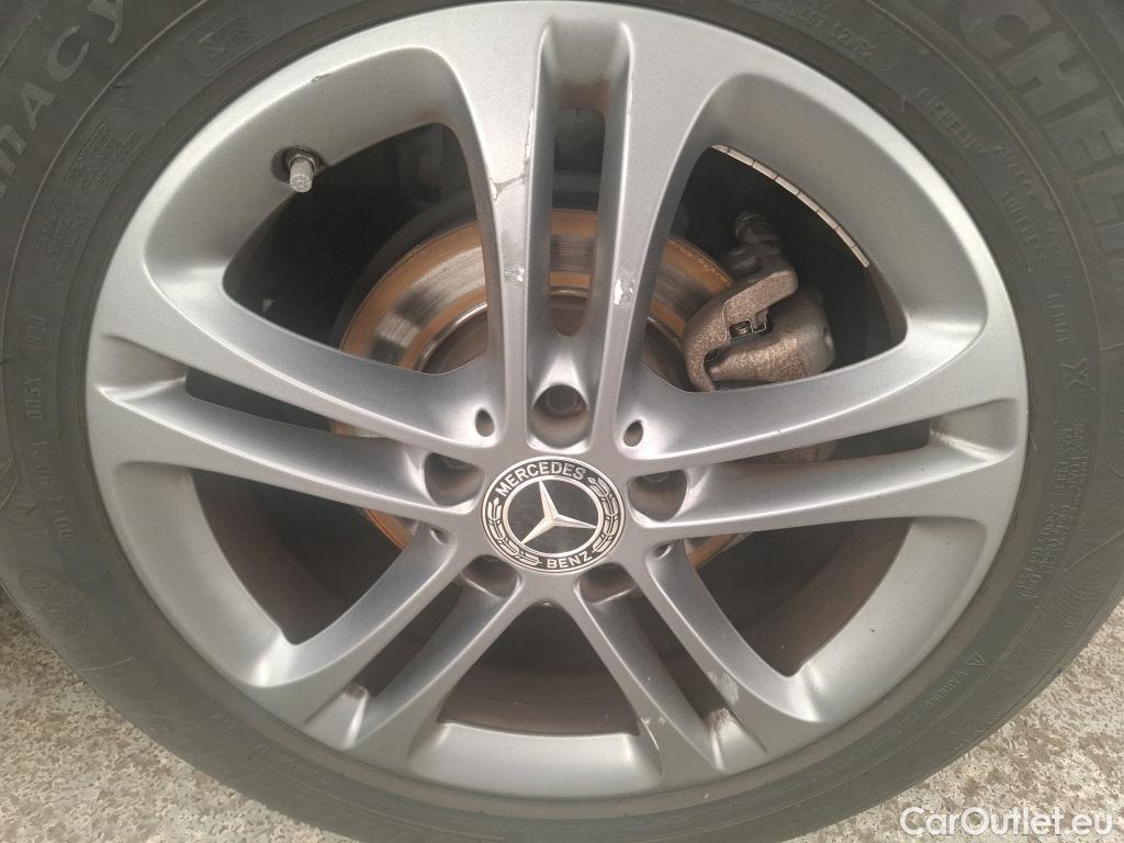  Mercedes  A-Klasse MERCEDES-BENZ Classe A Compact / 2018 / 5P / Berline A 180 d Business Line #12