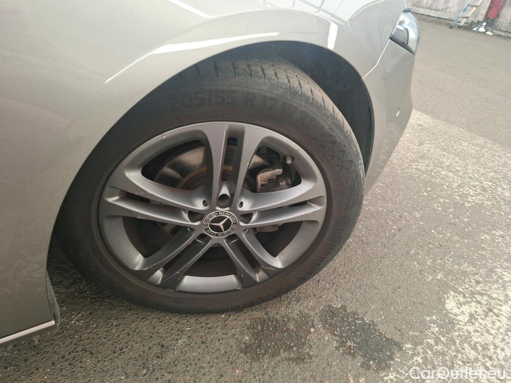  Mercedes  A-Klasse MERCEDES-BENZ Classe A Compact / 2018 / 5P / Berline A 180 d Business Line #22