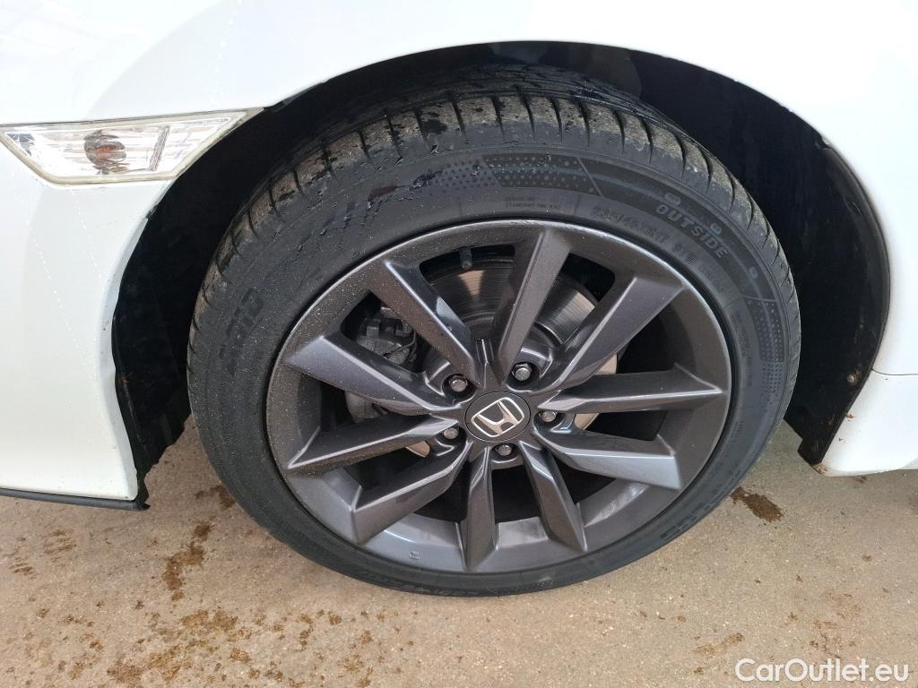  Honda  Civic HONDA  / 2019 / 5P / Berline 1.6 i-DTEC Exclusive #32