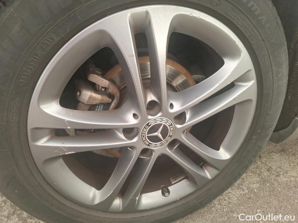  Mercedes  A-Klasse MERCEDES-BENZ Classe A Compact / 2018 / 5P / Berline A 180 d Business Line #16