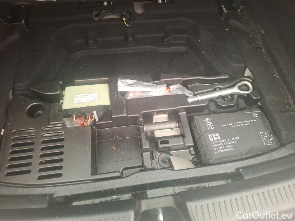  Mercedes  A-Klasse MERCEDES-BENZ Classe A Compact / 2018 / 5P / Berline A 180 d Business Line #34