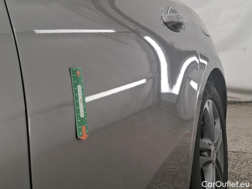  Mercedes  A-Klasse MERCEDES-BENZ Classe A Compact / 2018 / 5P / Berline A 180 d Business Line #8