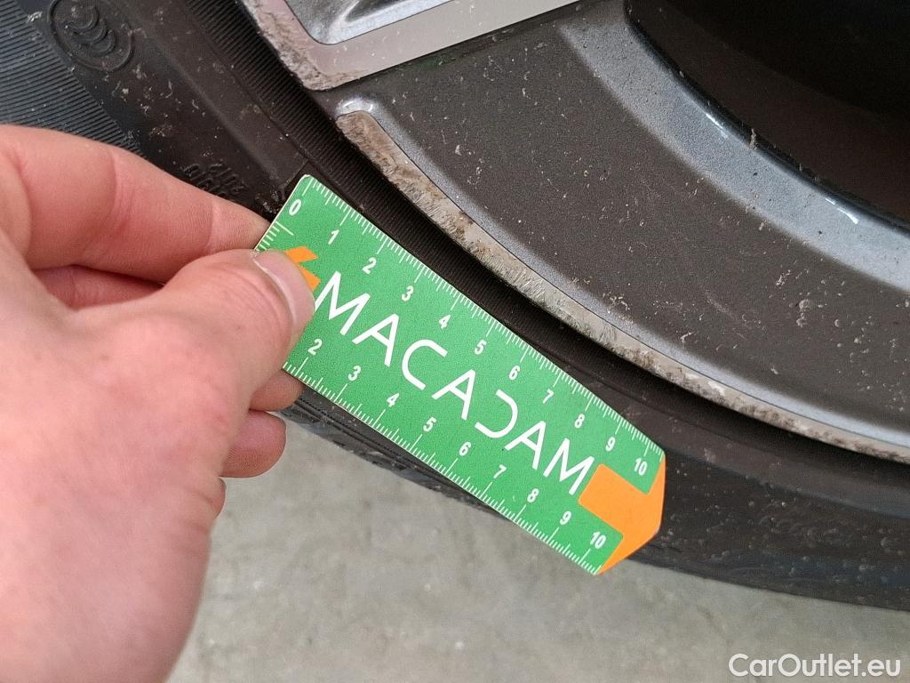  Mercedes  CLA-Klasse MERCEDES-BENZ CLA Coupe / 2019 / 4P / Coupé CLA 220 d AMG Line BA8 #37