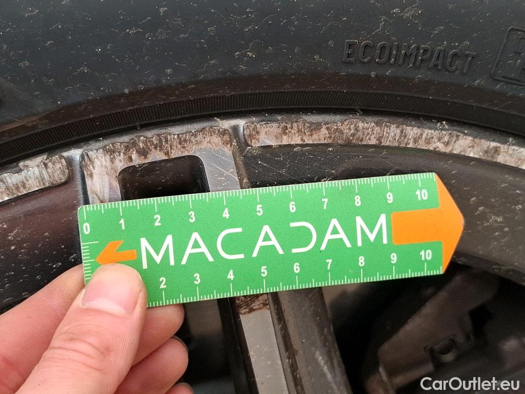  Mercedes  CLA-Klasse MERCEDES-BENZ CLA Coupe / 2019 / 4P / Coupé CLA 220 d AMG Line BA8 #39