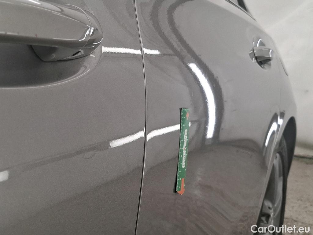  Mercedes  A-Klasse MERCEDES-BENZ Classe A Compact / 2018 / 5P / Berline A 180 d Business Line #10