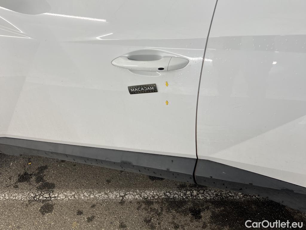  Hyundai  Tucson HYUNDAI  / 2020 / 5P / SUV 1.6 T-GDI 150 DCT-7 HYBRID 48V CREATIVE #9