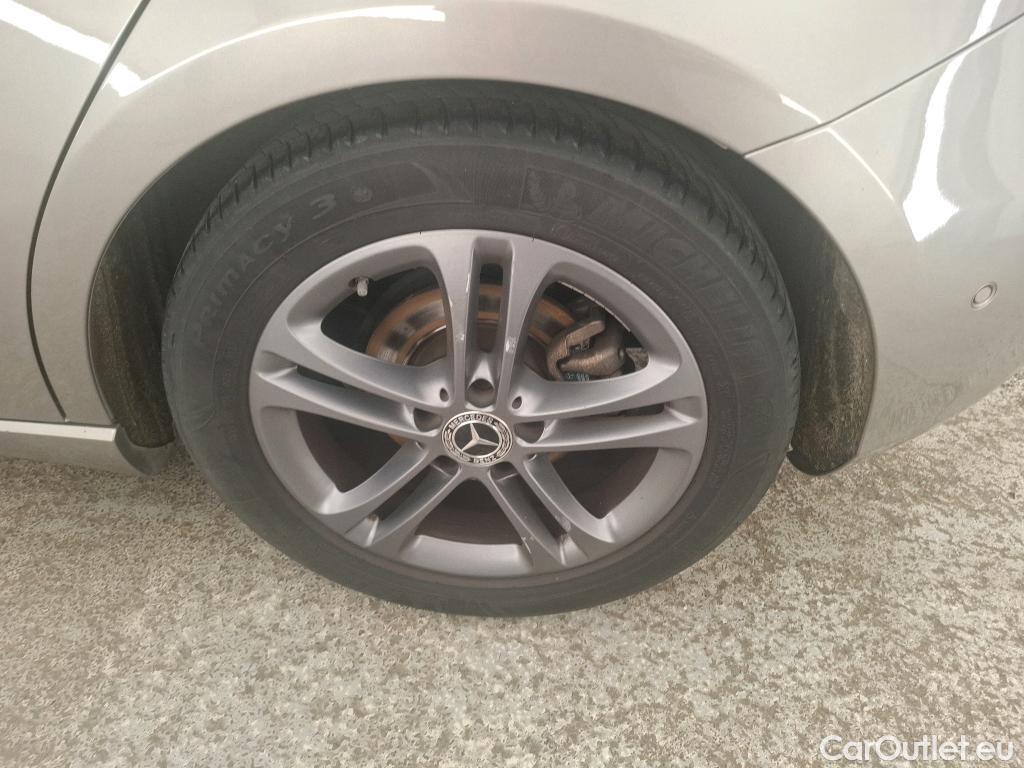  Mercedes  A-Klasse MERCEDES-BENZ Classe A Compact / 2018 / 5P / Berline A 180 d Business Line #11