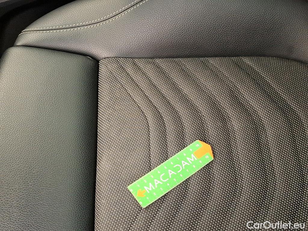  Mercedes  B-Klasse MERCEDES-BENZ Classe B / 2019 / 5P / monospace B 180 d Business Line Edition BA7 #36