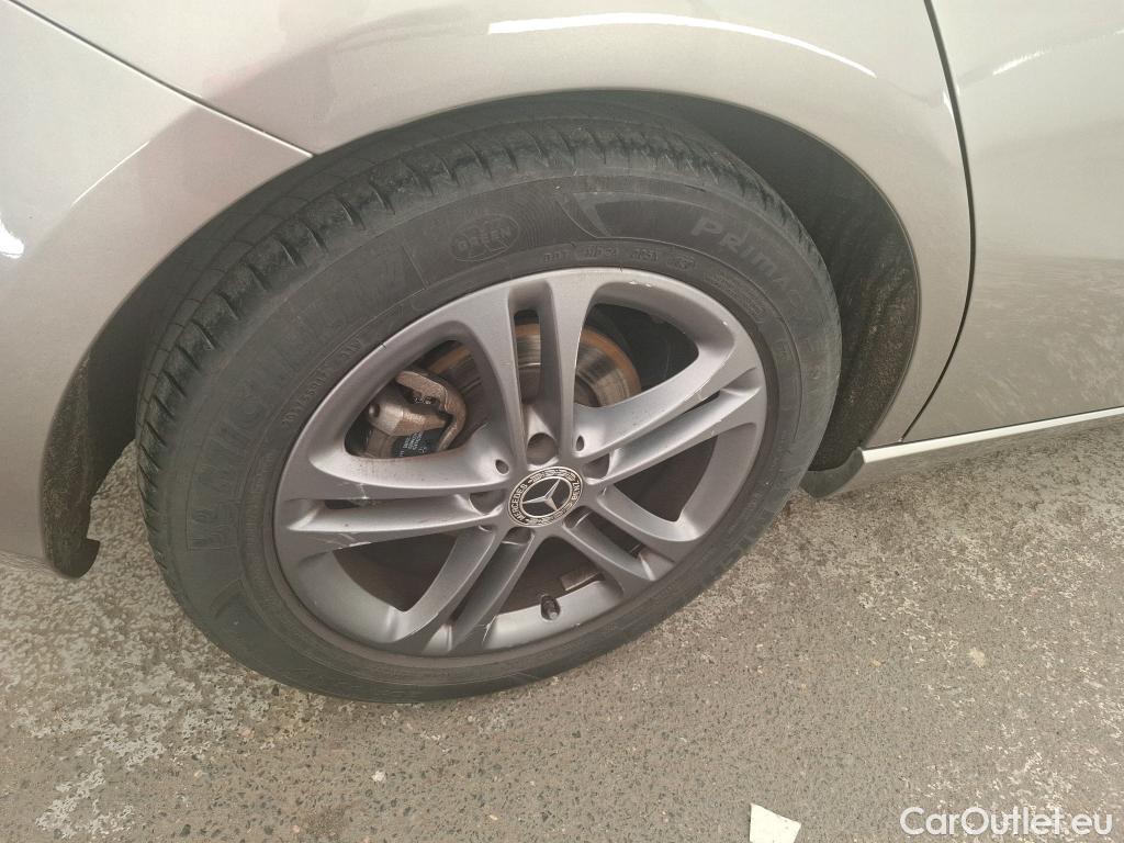  Mercedes  A-Klasse MERCEDES-BENZ Classe A Compact / 2018 / 5P / Berline A 180 d Business Line #15