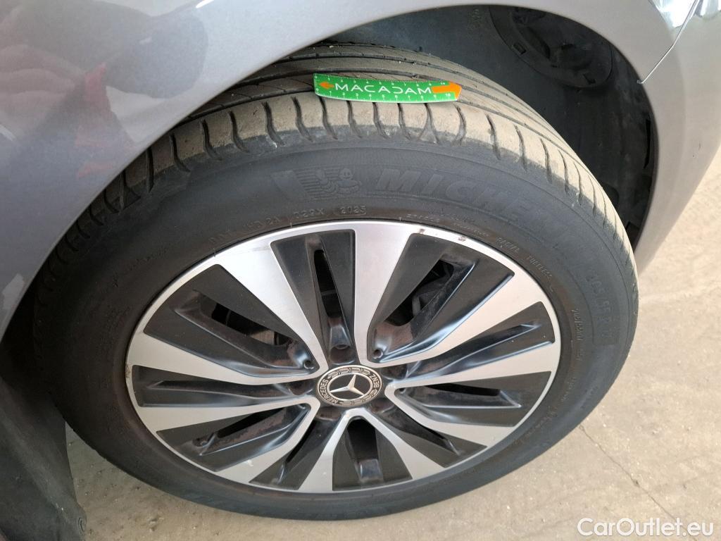  Mercedes  B-Klasse MERCEDES-BENZ Classe B / 2019 / 5P / monospace B 180 d Business Line Edition BA7 #13