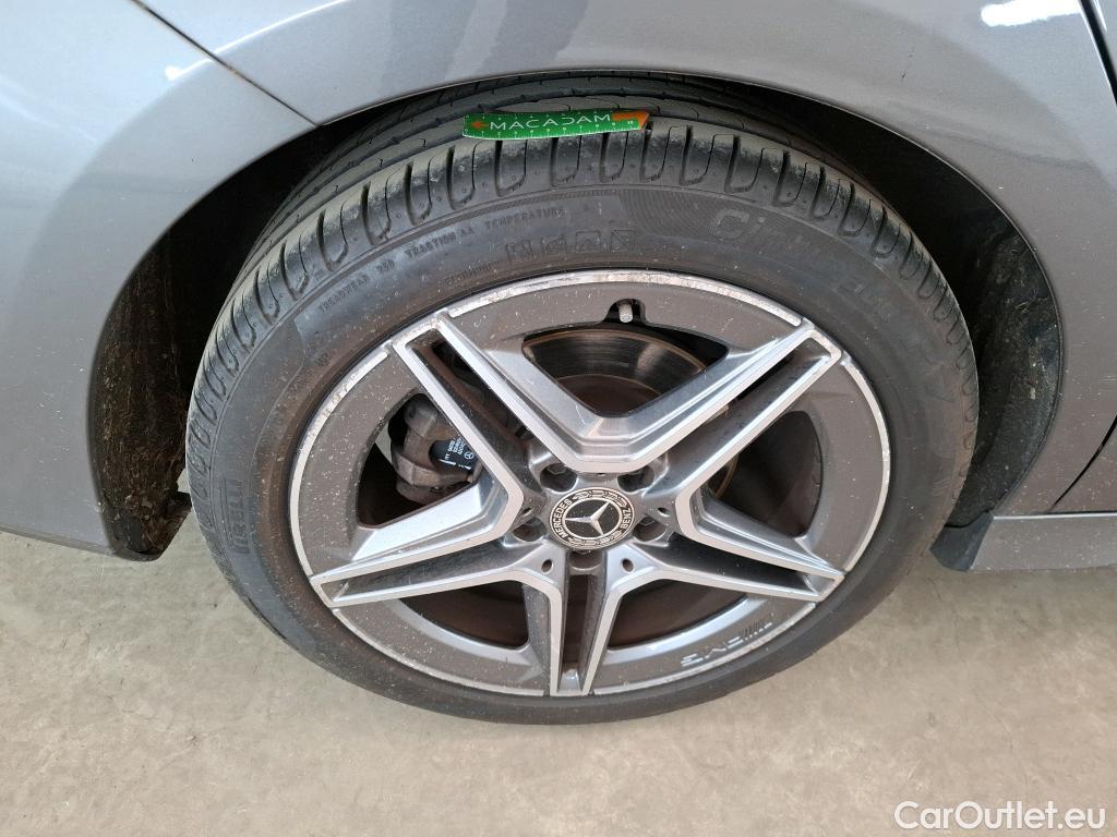  Mercedes  CLA-Klasse MERCEDES-BENZ CLA Coupe / 2019 / 4P / Coupé CLA 220 d AMG Line BA8 #29