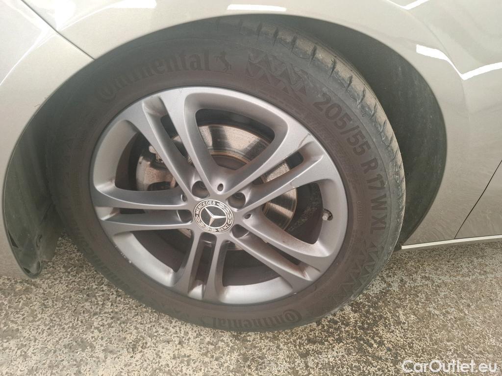  Mercedes  A-Klasse MERCEDES-BENZ Classe A Compact / 2018 / 5P / Berline A 180 d Business Line #39