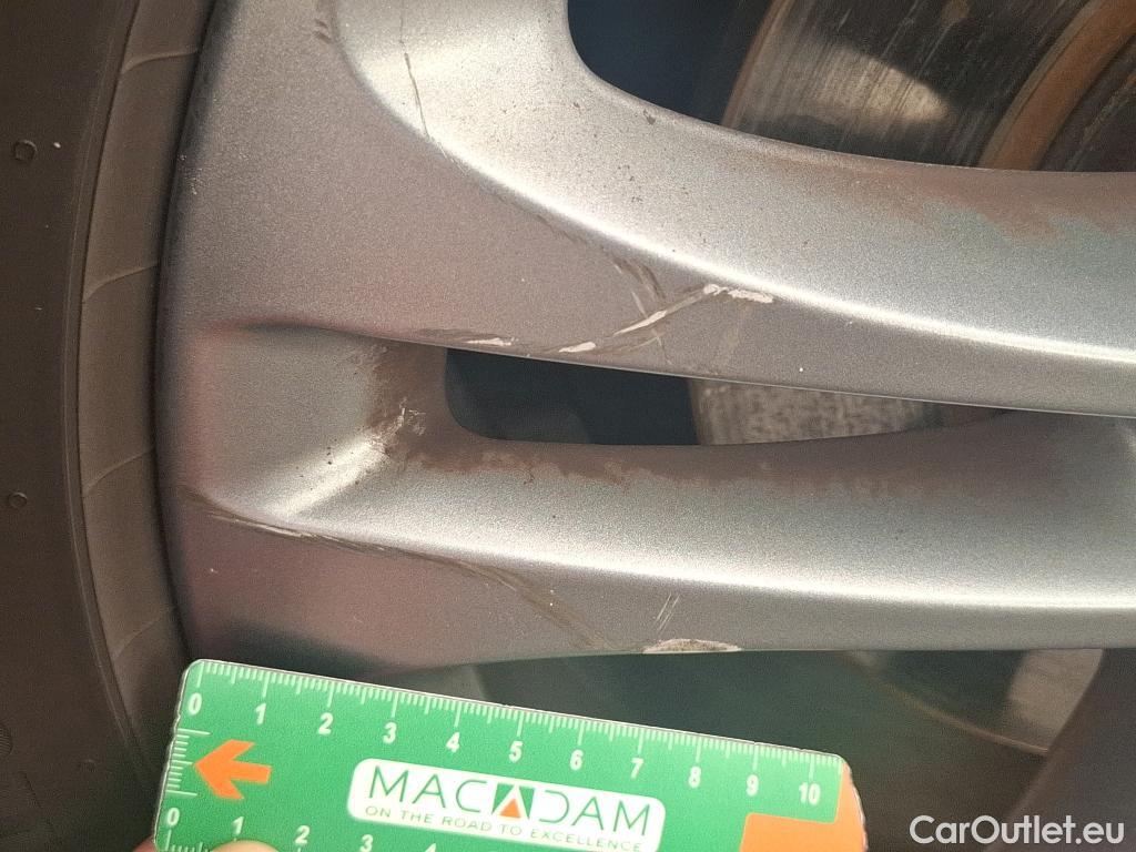  Mercedes  A-Klasse MERCEDES-BENZ Classe A Compact / 2018 / 5P / Berline A 180 d Business Line #24