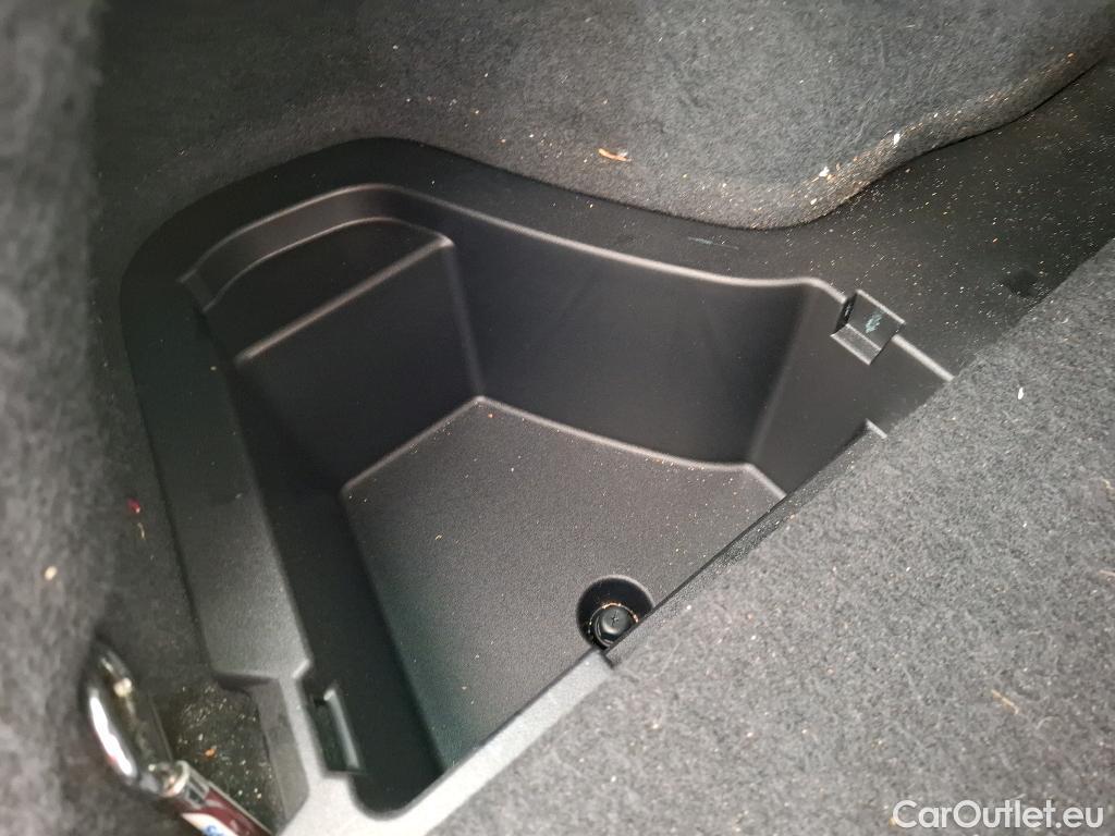  Lexus  CT LEXUS   2017  5P  Berline 200H Pack Business Auto #75