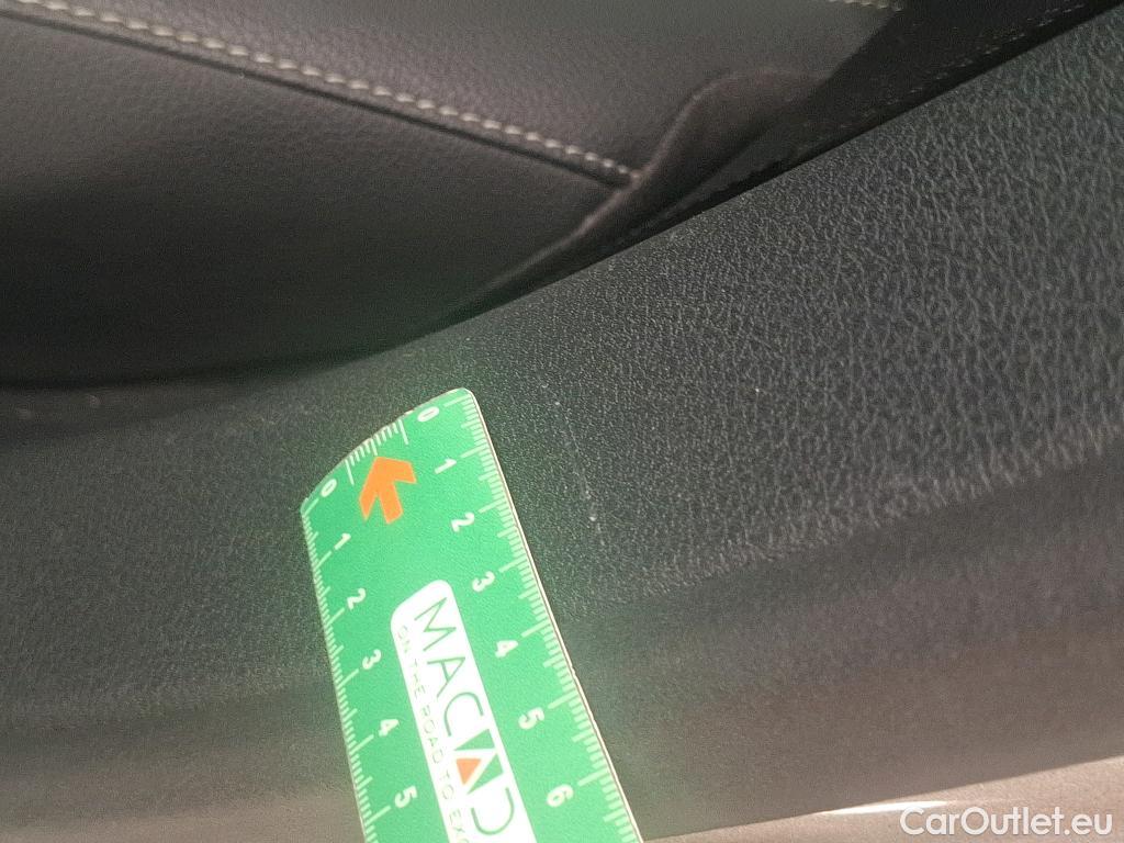  Mercedes  A-Klasse MERCEDES-BENZ Classe A Compact / 2018 / 5P / Berline A 180 d Business Line #33