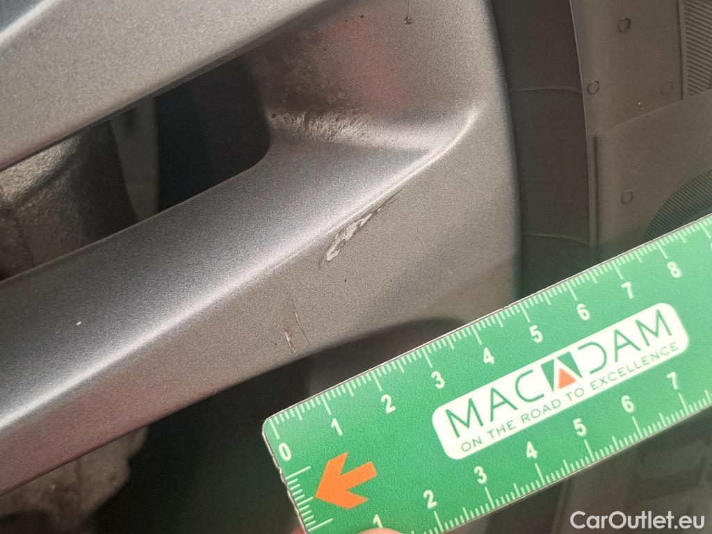  Mercedes  A-Klasse MERCEDES-BENZ Classe A Compact / 2018 / 5P / Berline A 180 d Business Line #27