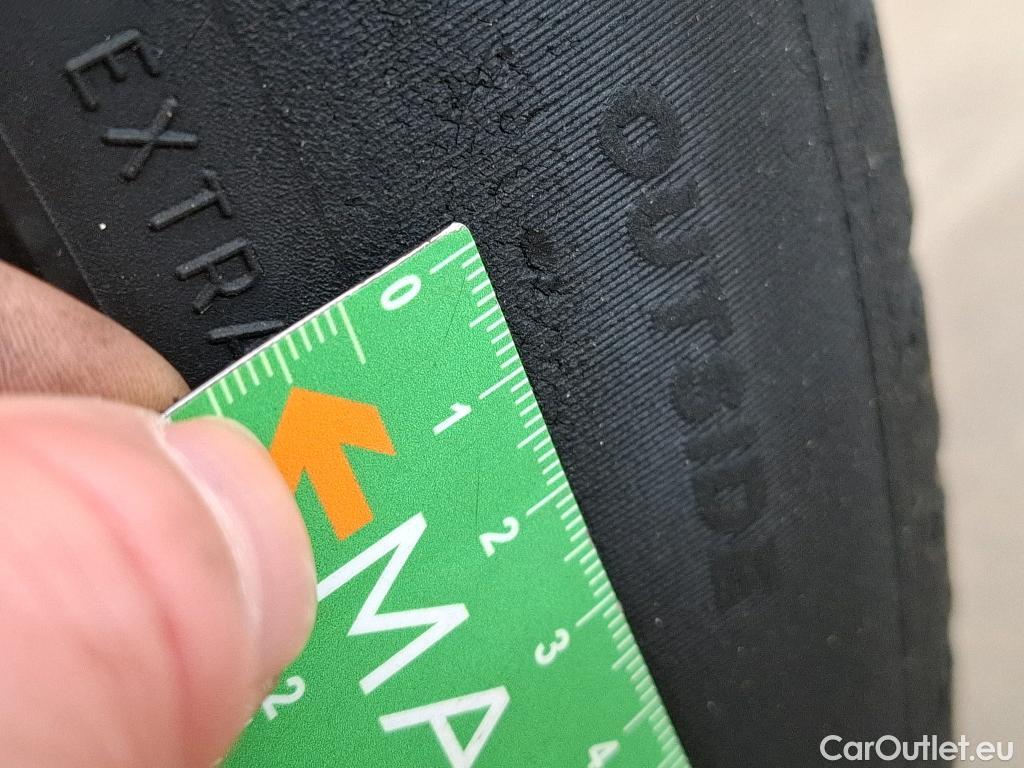  Mercedes  B-Klasse MERCEDES-BENZ Classe B / 2019 / 5P / monospace B 180 d Business Line Edition BA7 #14