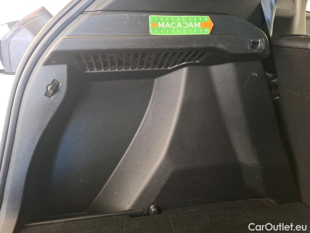  Peugeot  2008  Allure 1.5 HDi 130CV BVA8 E6d #21