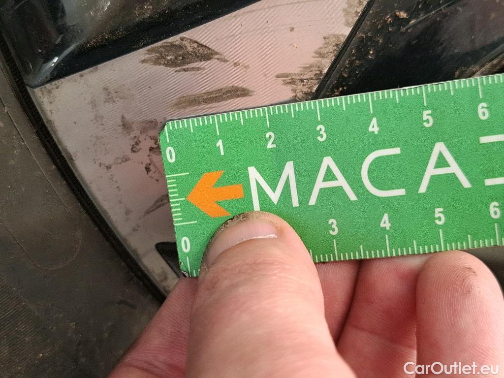  Peugeot  2008  Allure 1.5 HDi 130CV BVA8 E6d #8