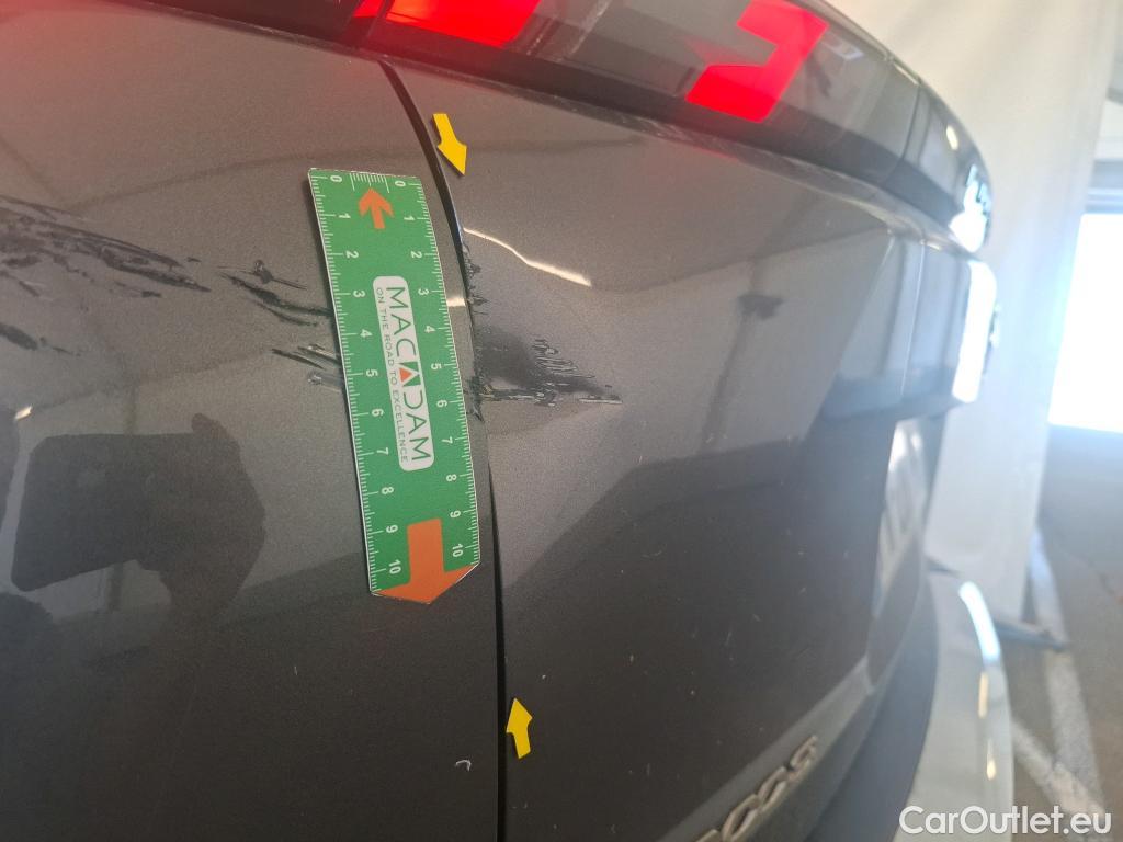  Peugeot  2008  Allure Business 1.5 HDi 130CV BVA8 E6d #16