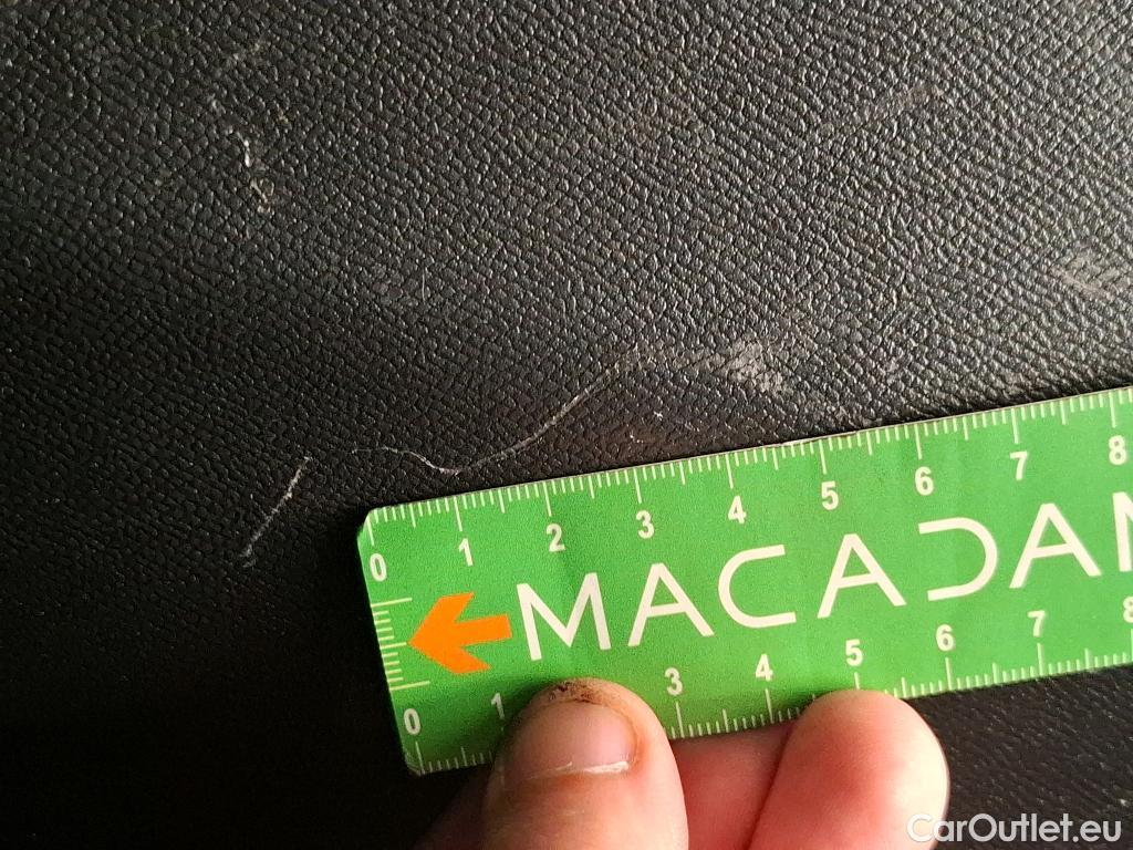  Peugeot  2008  Allure 1.5 HDi 130CV BVA8 E6d #26