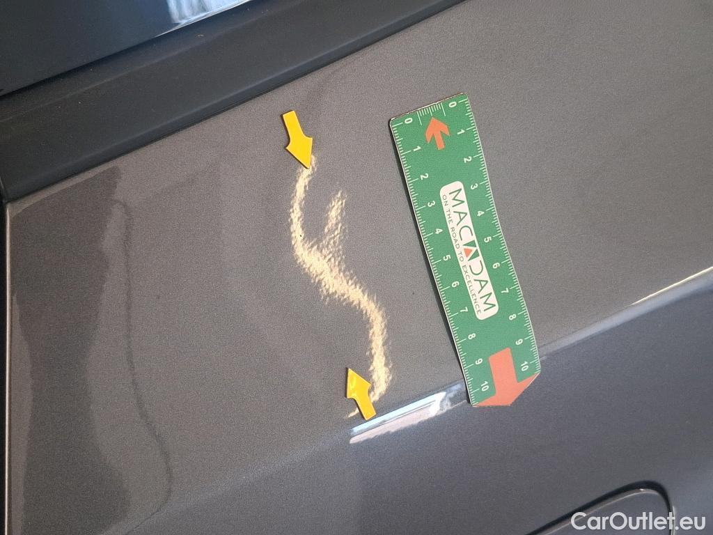  Peugeot  2008  Allure Business 1.5 HDi 130CV BVA8 E6d #21