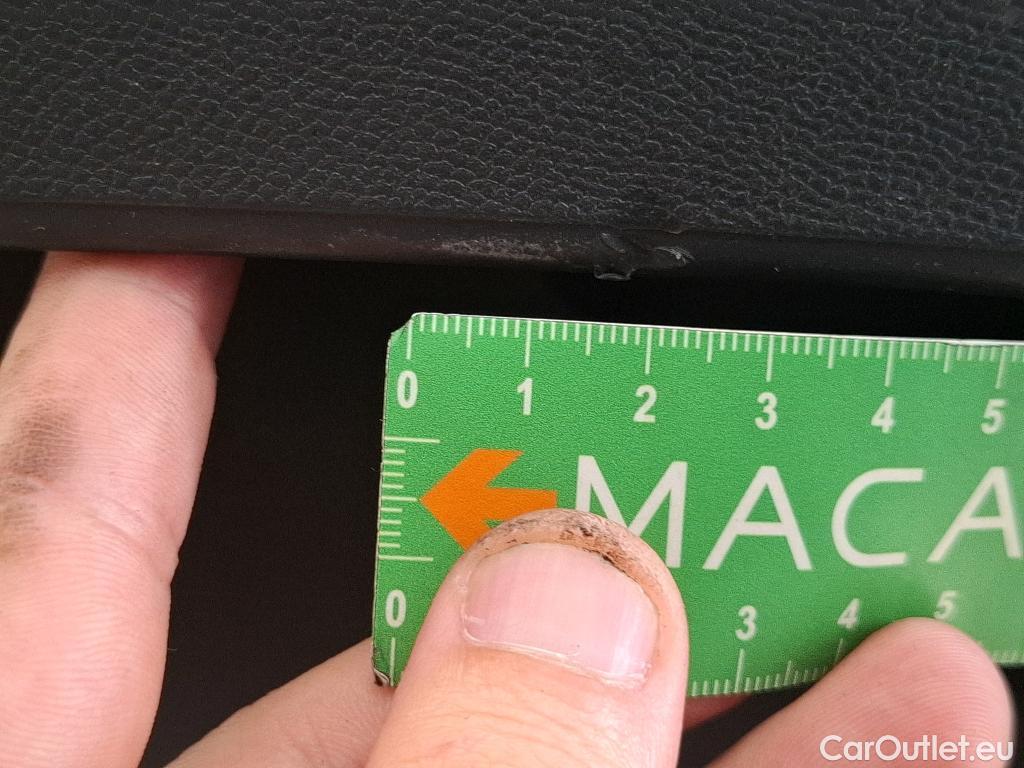  Peugeot  2008  Allure 1.5 HDi 130CV BVA8 E6d #18