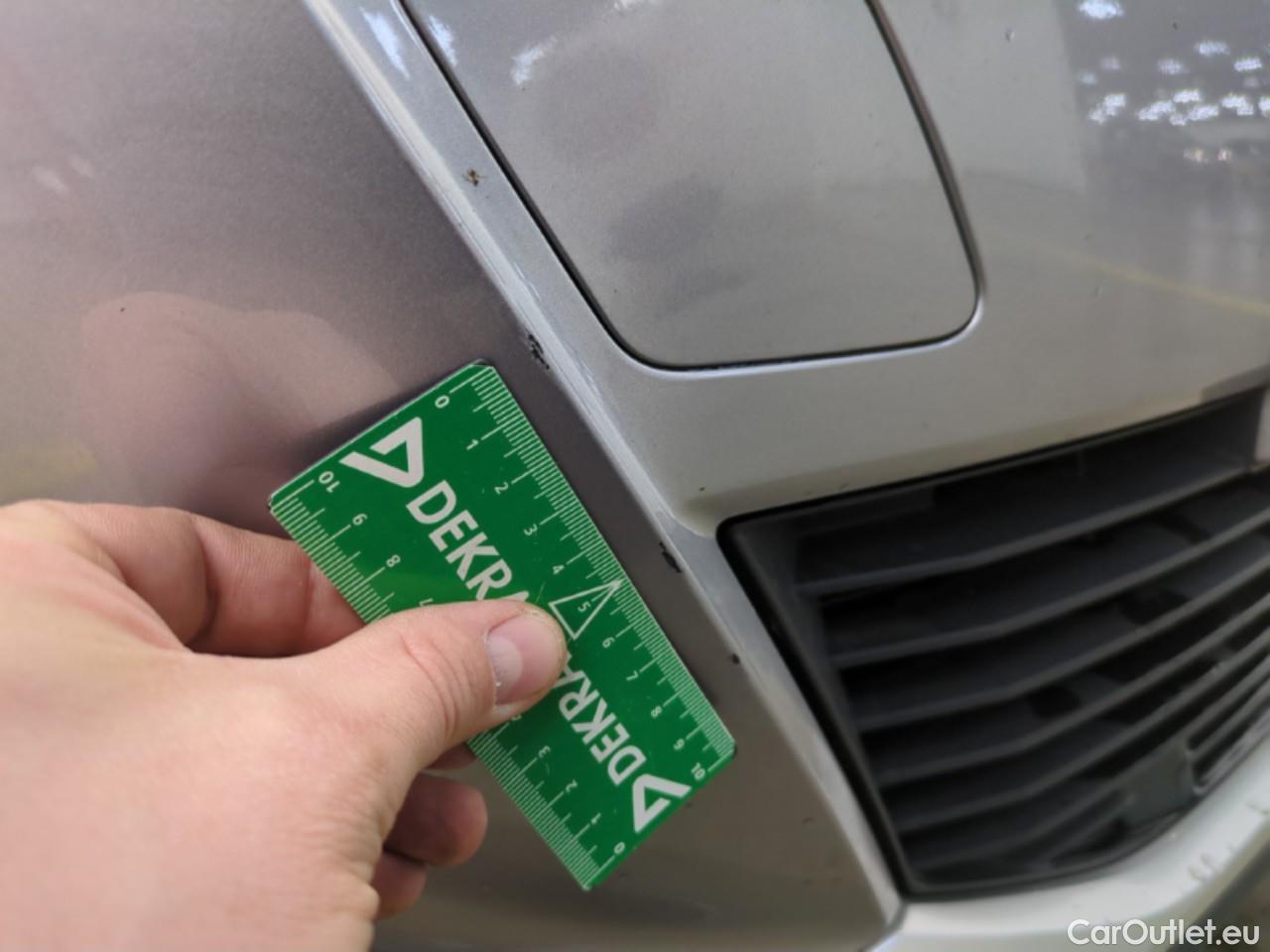  Peugeot  2008 PEUGEOT  / 2019 / 5P / Crossover BLUEHDI 110 S&S ALLURE BUSINESS #17