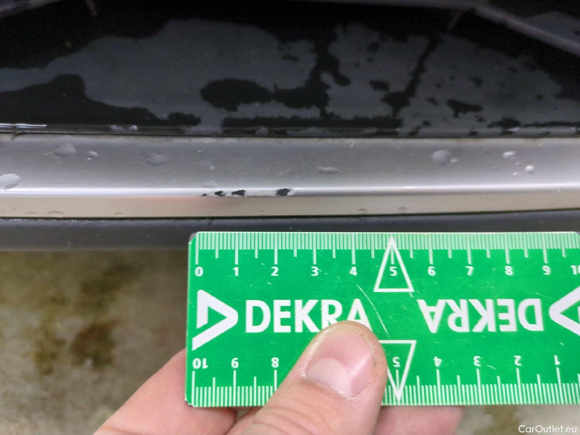  Peugeot  2008 PEUGEOT  / 2019 / 5P / Crossover BLUEHDI 110 S&S ALLURE BUSINESS #18