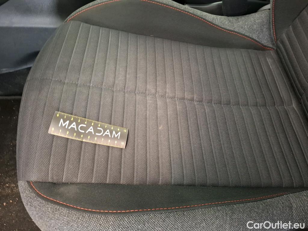  Peugeot  2008  Active Pack 1.5 HDi 110CV BVM6 E6d #24