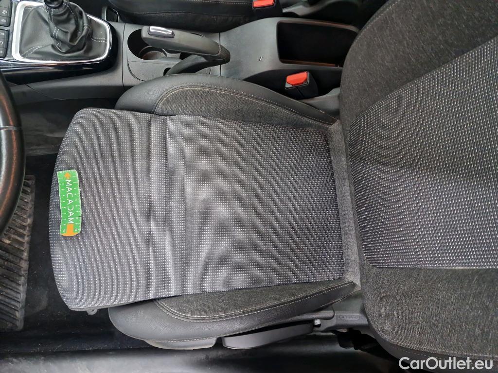  Opel  Crossland  X Elegance Business 1.2 Turbo 110CV BVM6 E6d #21