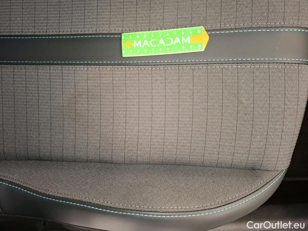  Peugeot  2008  Allure 1.5 HDi 130CV BVA8 E6d #34