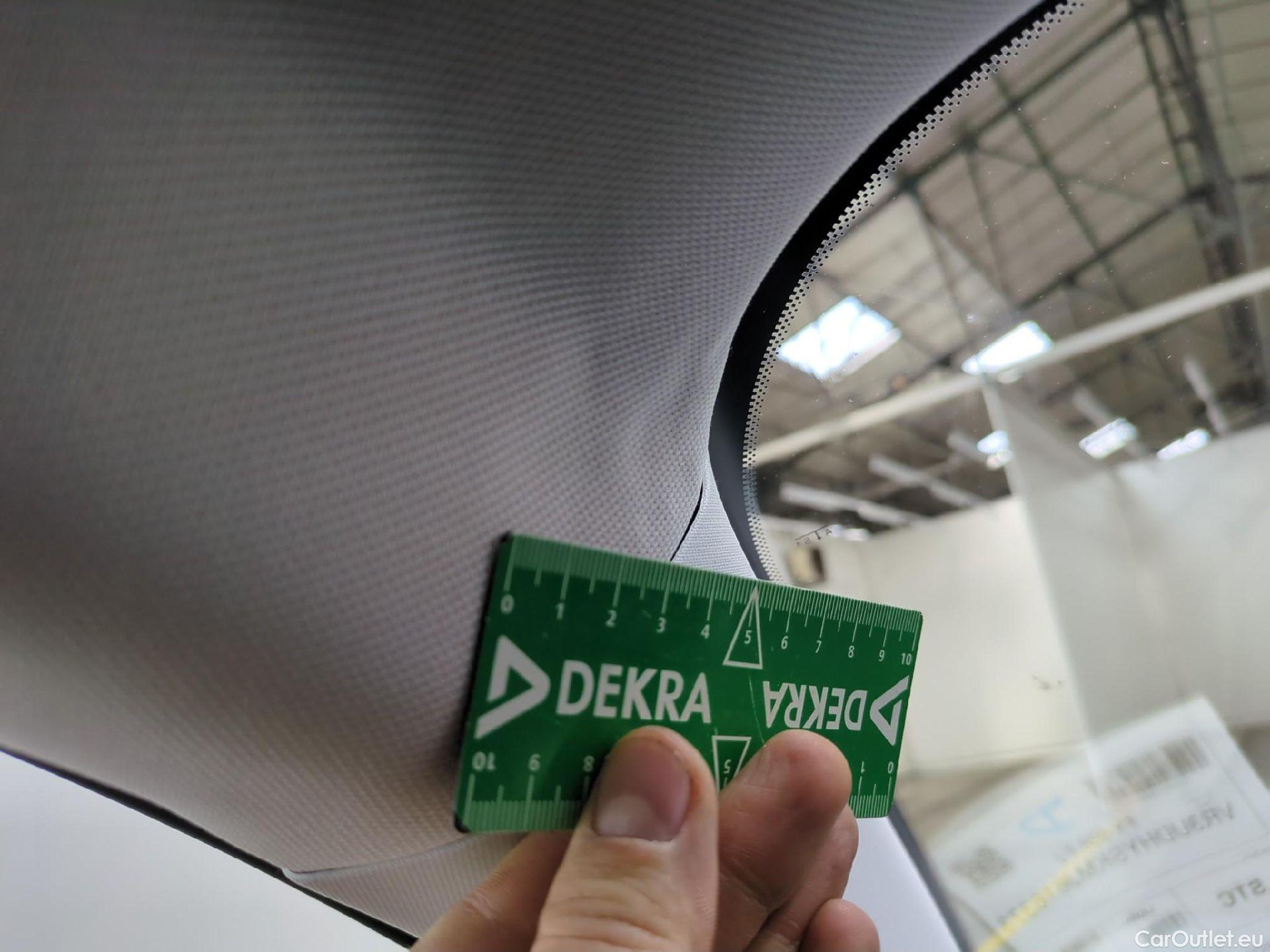  Peugeot  2008 PEUGEOT  / 2019 / 5P / Crossover BLUEHDI 110 S&S ALLURE BUSINESS #22