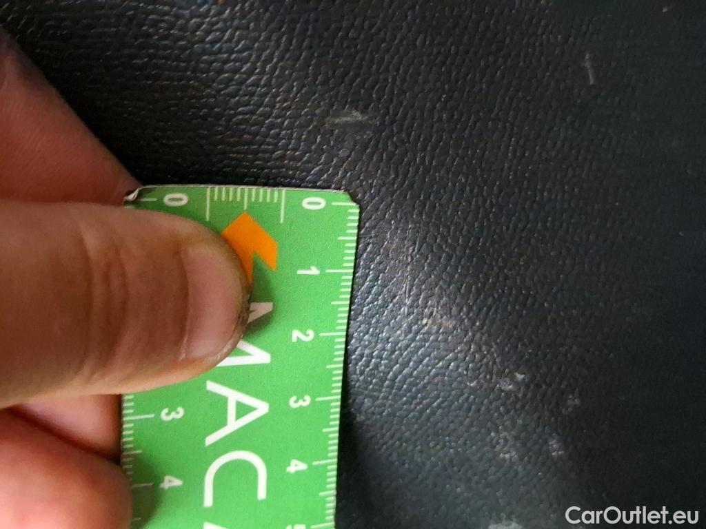  Peugeot  2008  Allure 1.5 HDi 130CV BVA8 E6d #23